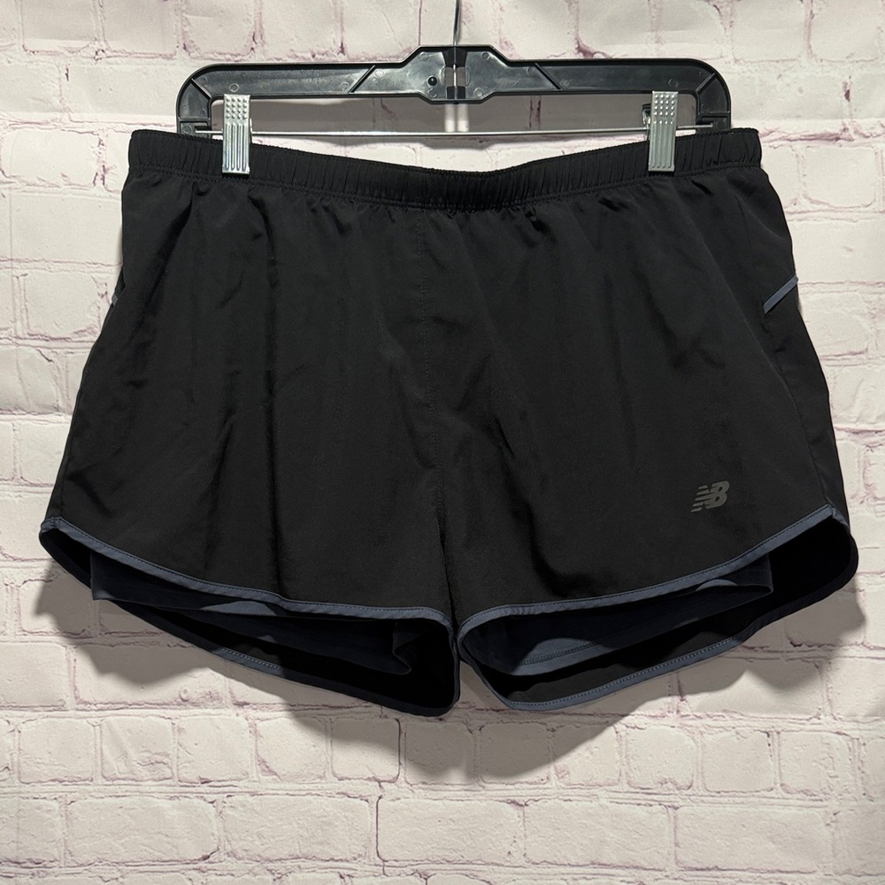 New Balance women's‎ Impact  2-in-1 shorts Woman’s Size Large